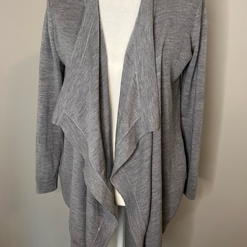 Theory Winxie Merino Wool Waterfall Cardigan – Heather Gray – Size S